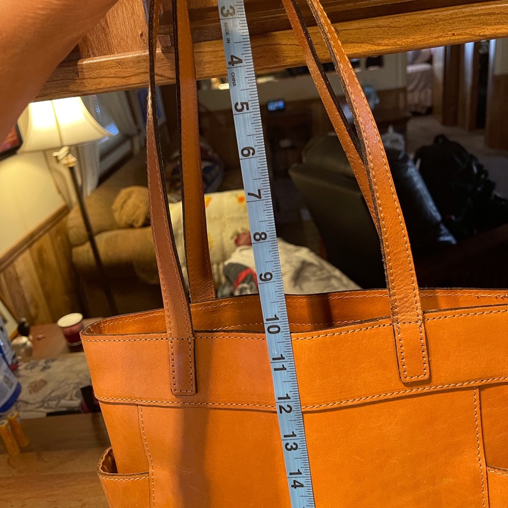 Patricia Nash Shoulder Bag - Picture 6 of 13
